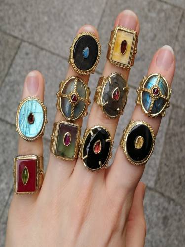 Anillos